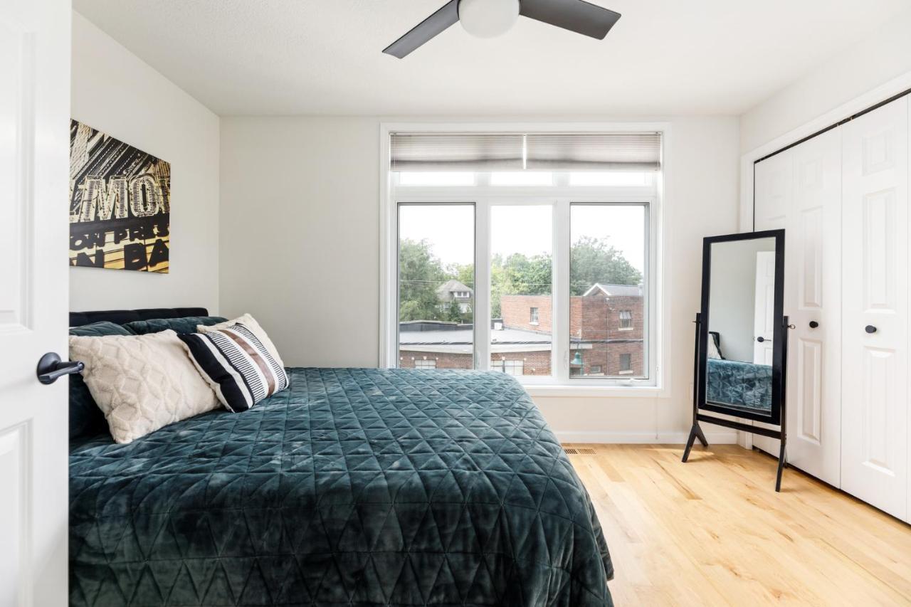 Midtown Modern - Urban Condo Walkable To Bars And Beach Traverse City Exterior photo